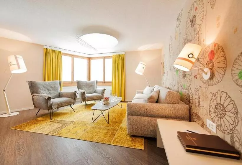 Sviitti Parveke, Wellness Hotel Stoos