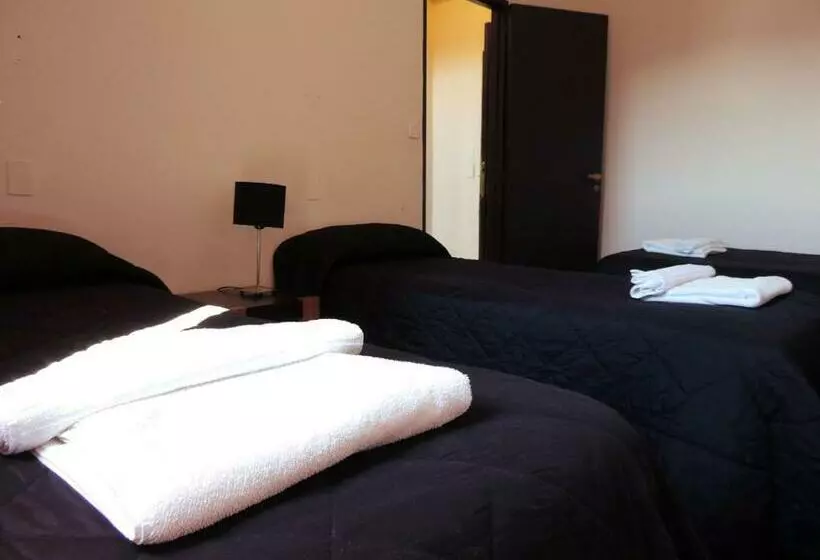 اتاق خانوادگی, Nuevo Hotel Ancasti