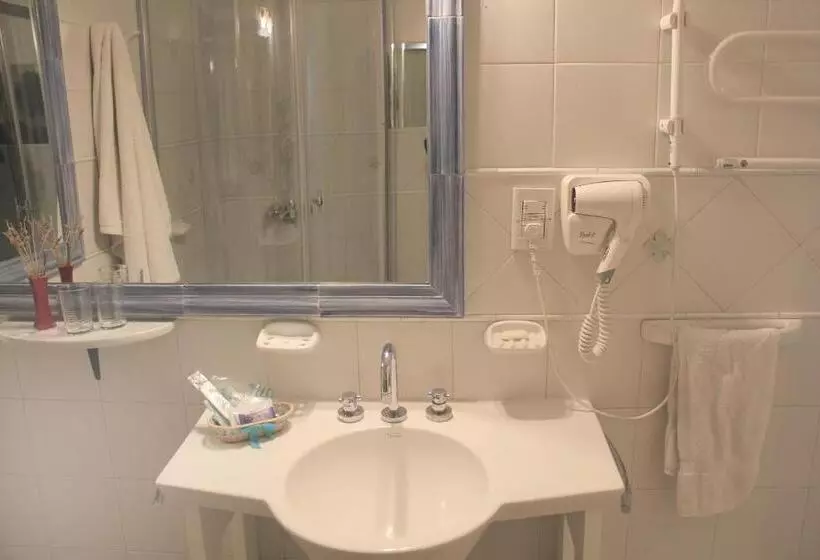Standard Kolmen Hengen Huone, San Martin Hotel Y Spa