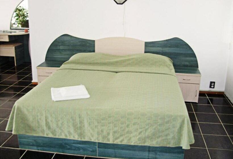 バルコニー付スイート, Rai