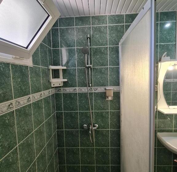 バルコニー付スイート, Rai