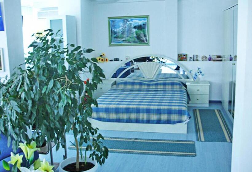 バルコニー付スイート, Rai