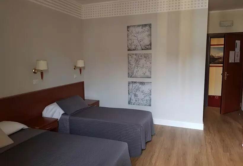 اتاق استاندارد سه نفره, Alpi Resort