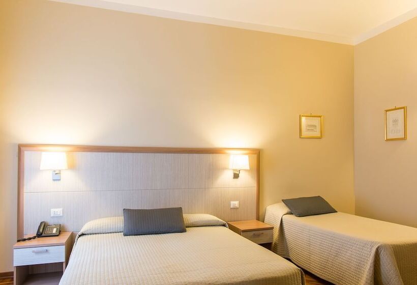 غرفة قياسية ثلاثية, Alpi Resort