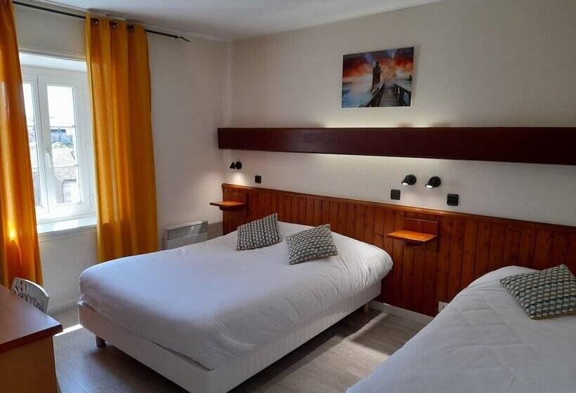 חדר סטנדרט לשלושה, De France