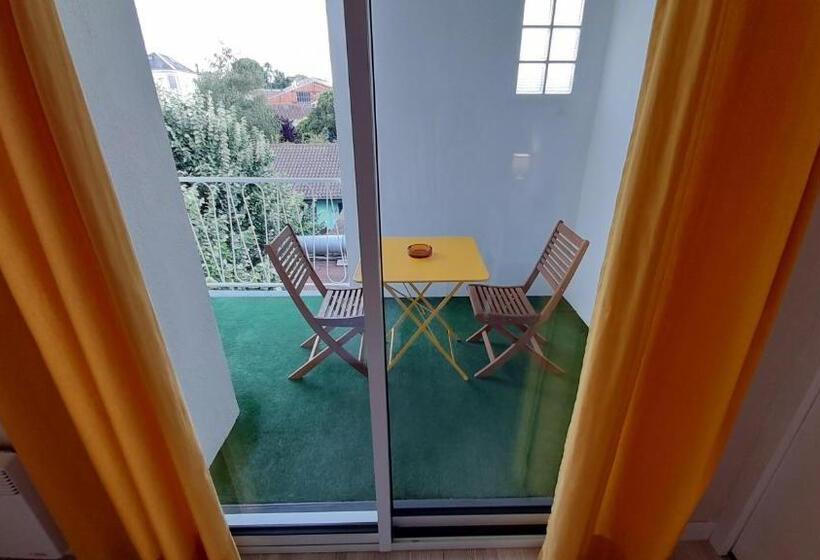 חדר סטנדרט עם מרפסת, De France