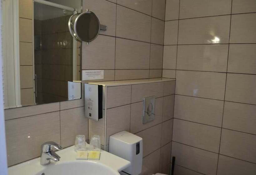 スタンダードルーム, Hôtel La Porte Saint Pierre Logis Hôtel Intra Muros