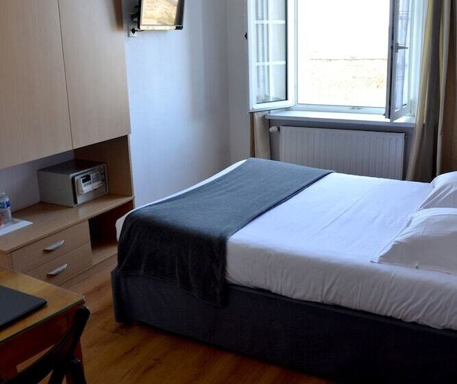 オーシャンビュースタンダードルーム, Hôtel La Porte Saint Pierre Logis Hôtel Intra Muros