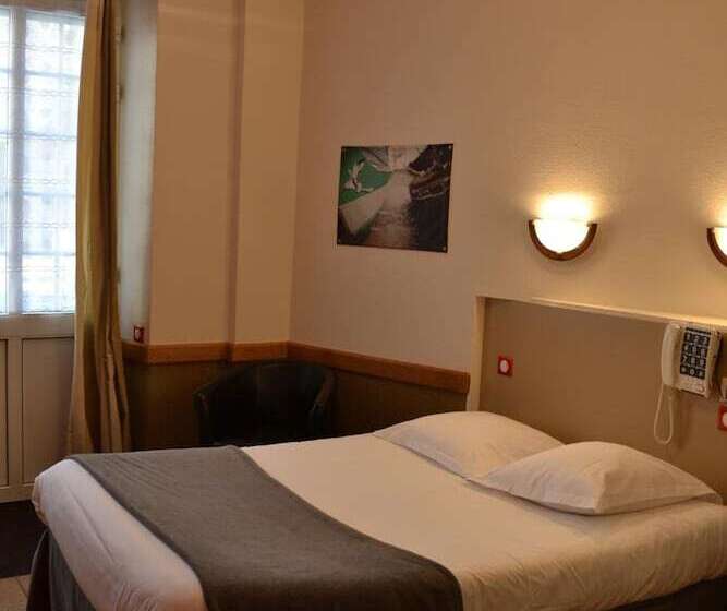 Номер Стандарт, Hôtel La Porte Saint Pierre Logis Hôtel Intra Muros