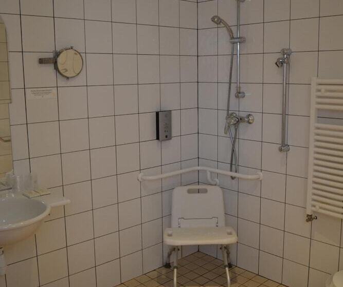 スタンダードルーム, Hôtel La Porte Saint Pierre Logis Hôtel Intra Muros