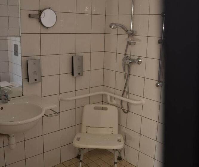 スタンダードルーム, Hôtel La Porte Saint Pierre Logis Hôtel Intra Muros