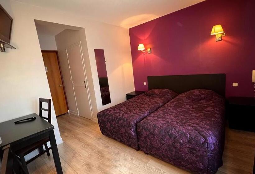 غرفة كلاسيكية, Logis Hotel Restaurant Des Voyageurs