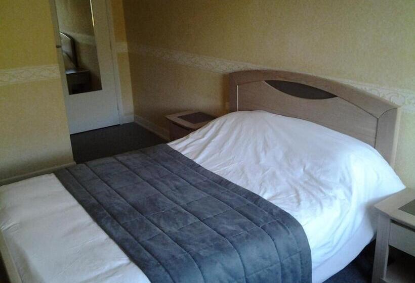 غرفة قياسية مطلّة علي البحيرة, La Cremaillere