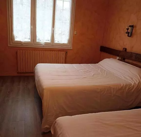 コンフォートトリプルルーム, La Cremaillere