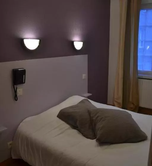 اتاق استاندارد با چشم‌انداز شهر, Hôtel La Porte Saint Pierre Logis Hôtel Intra Muros