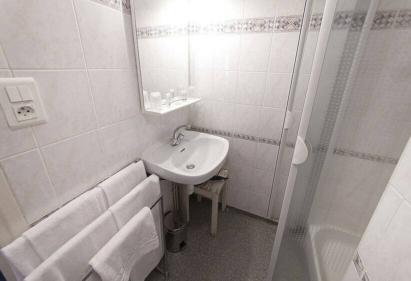 חדר סטנדרט, Le Chatel