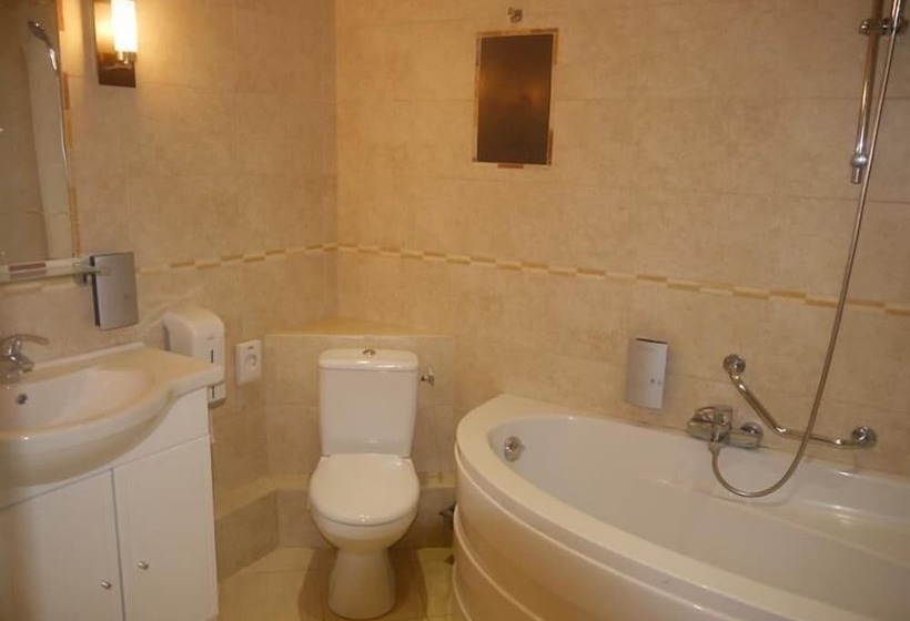 غرفة قياسية رباعية, Le Relais De La Poste