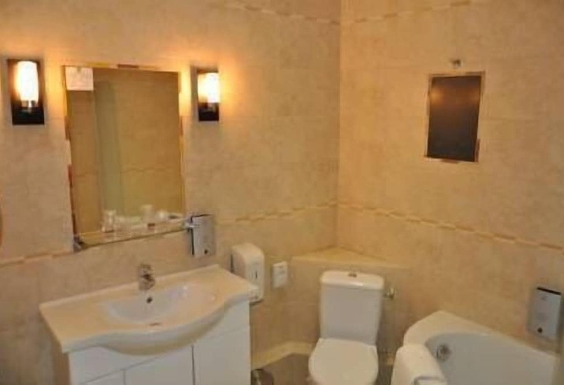 Четырехместный Номер Стандарт, Le Relais De La Poste