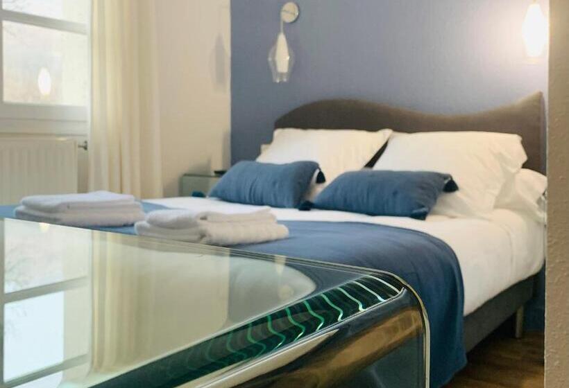 ガーデンビュースタンダードルーム, L'escoundillou