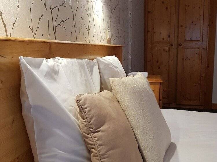 스탠다드 룸, Savoy Hotel & Restaurant