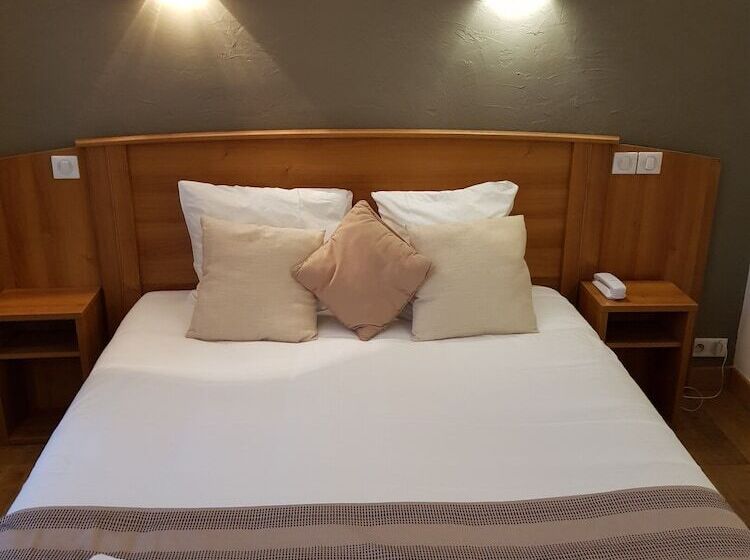 스탠다드 룸, Savoy Hotel & Restaurant