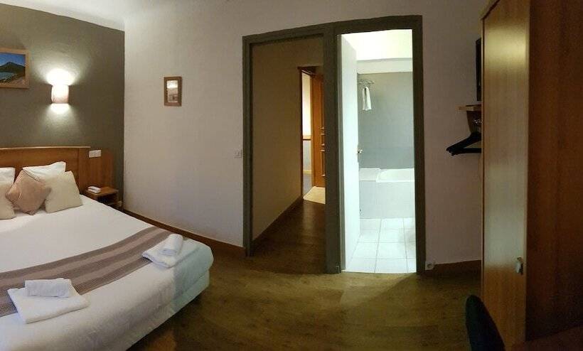 스탠다드 룸, Savoy Hotel & Restaurant