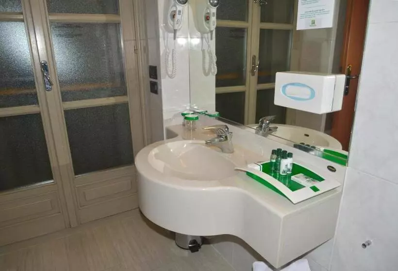 اتاق استاندارد سه نفره, Sure Hotel By Best Western Turin City Centre