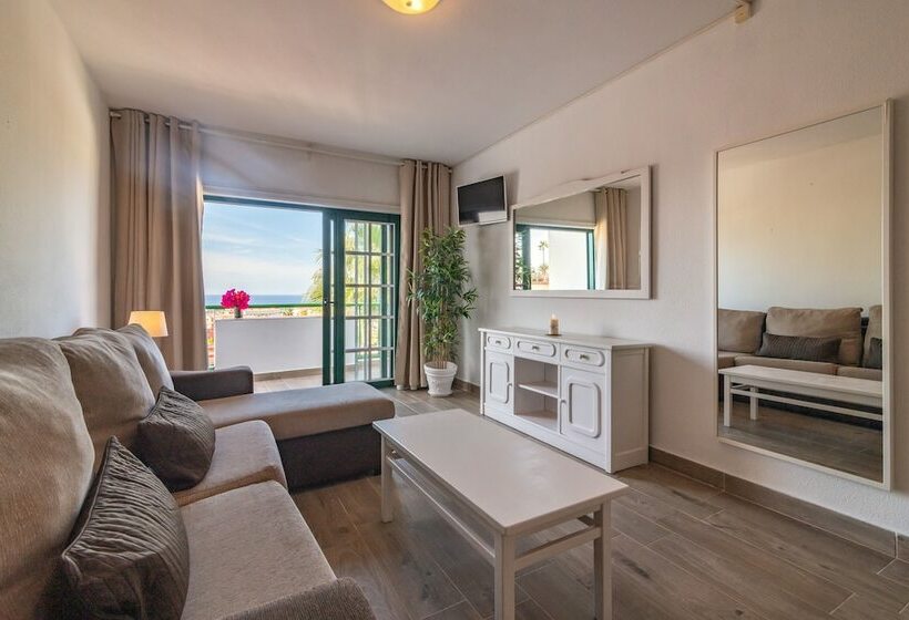 דירת חדר סופריור, Neptuno Costadeje