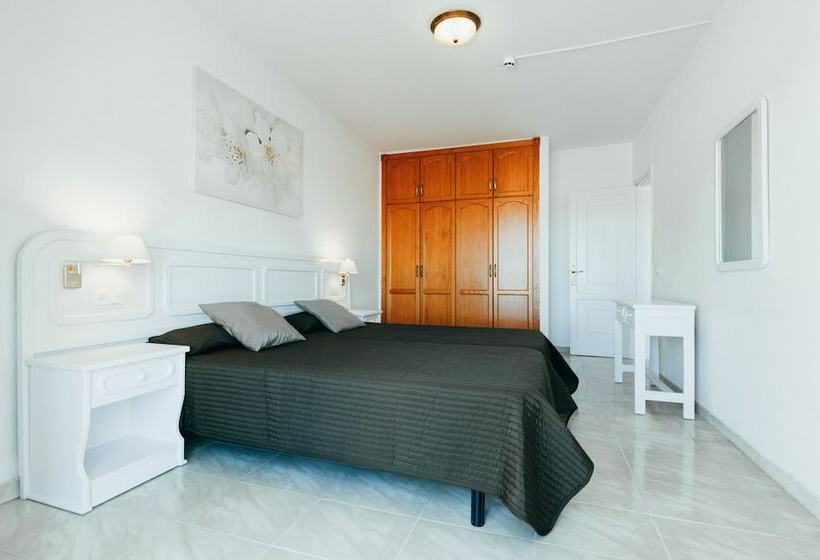 דירת חדר סופריור, Neptuno Costadeje