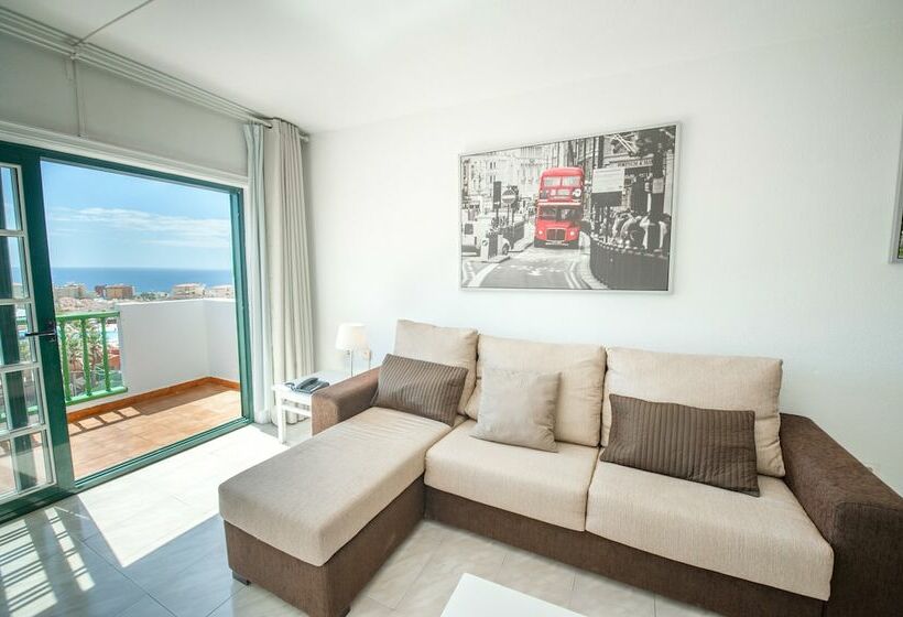 דירת שני חדרים, Neptuno Costadeje