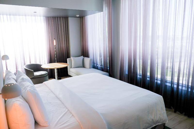 带大床的套房, The Viv Hotel, Anaheim, A Tribute Portfolio