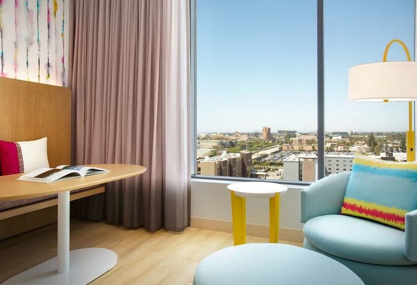 Номер Стандарт, The Viv Hotel, Anaheim, A Tribute Portfolio