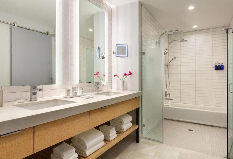 带大床的套房, The Viv Hotel, Anaheim, A Tribute Portfolio