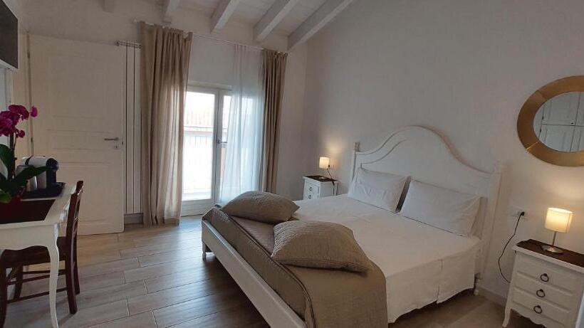 اتاق لوکس, Casa Speri