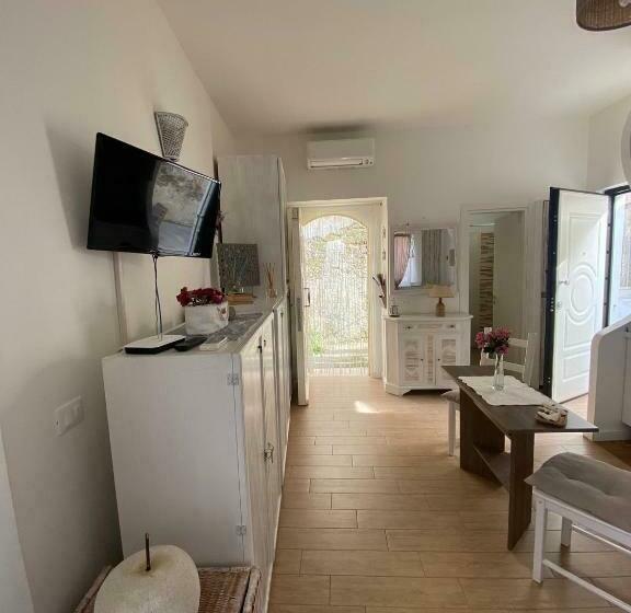 Студио Стандарт с Террасой, Il Casalino Apartment