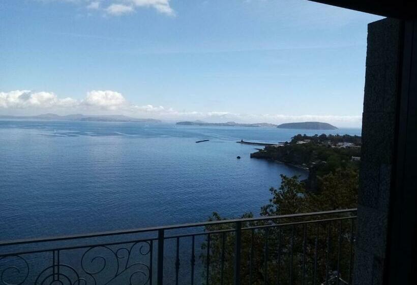 Люкс Deluxe Вид на Море, L Incanto Restaurant & Suites