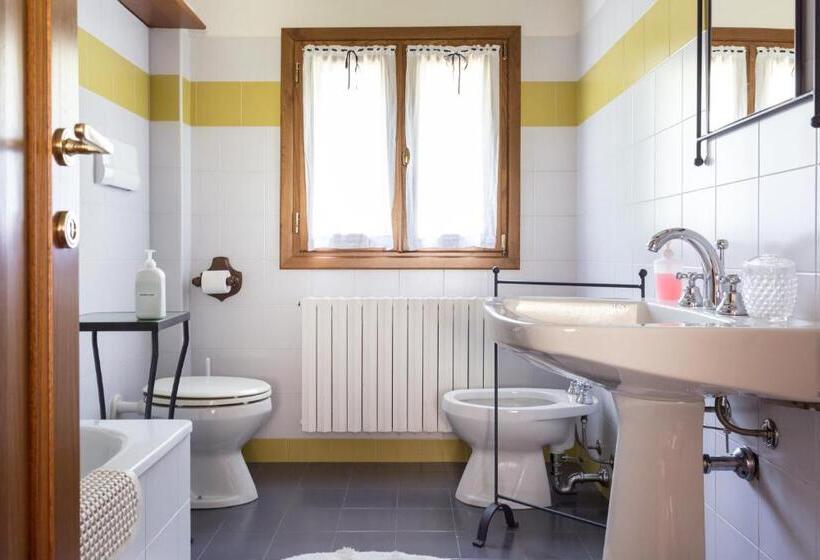 חדר סטנדרט לארבעה, Casolare La Quercia