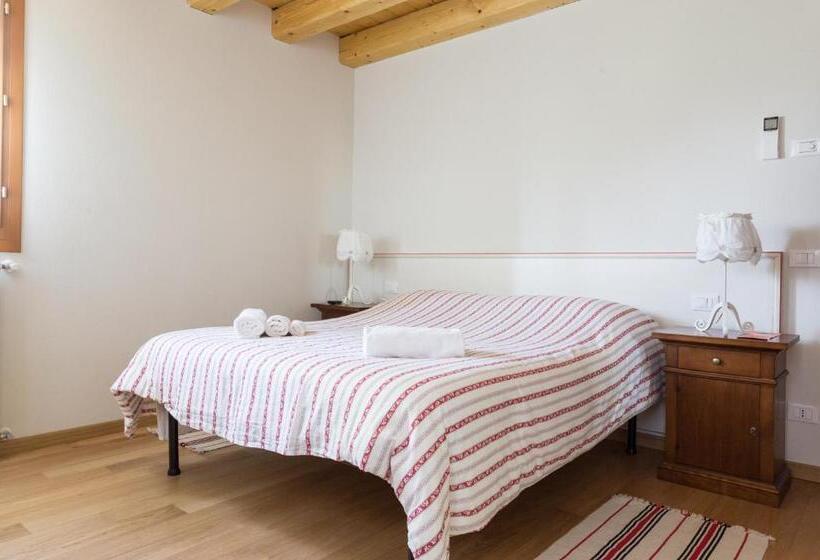 Standard room with outdoor bath, Casolare La Quercia