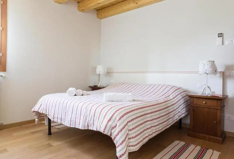 Standard room with outdoor bath, Casolare La Quercia