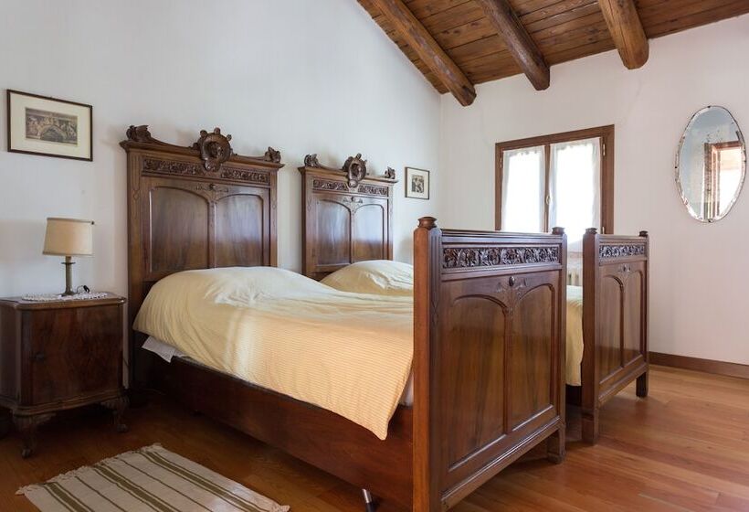 חדר סטנדרט לארבעה, Casolare La Quercia