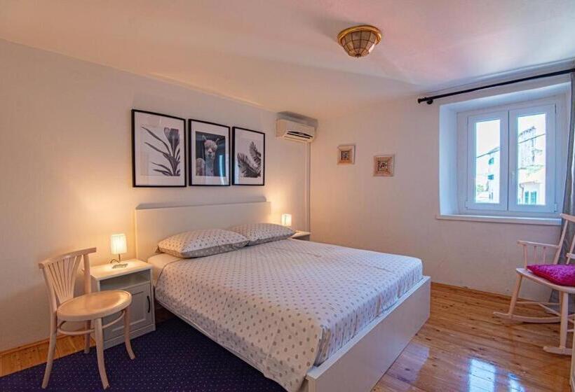 חדר משפחתי נוף לים, Apartments And Rooms Ille