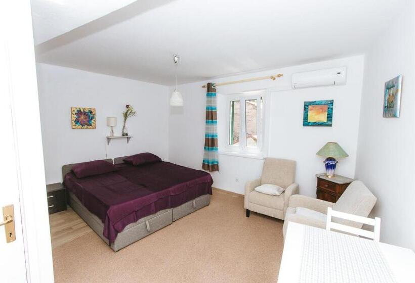 חדר סטנדרט, Apartments And Rooms Ille