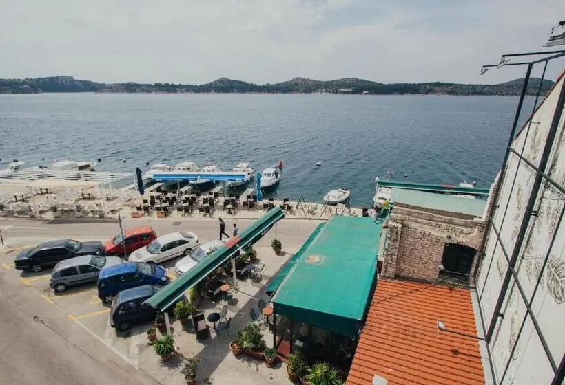 آپارتمان 1 خوابه با بالکن و چشم‌انداز دریا, Apartments And Rooms Ille