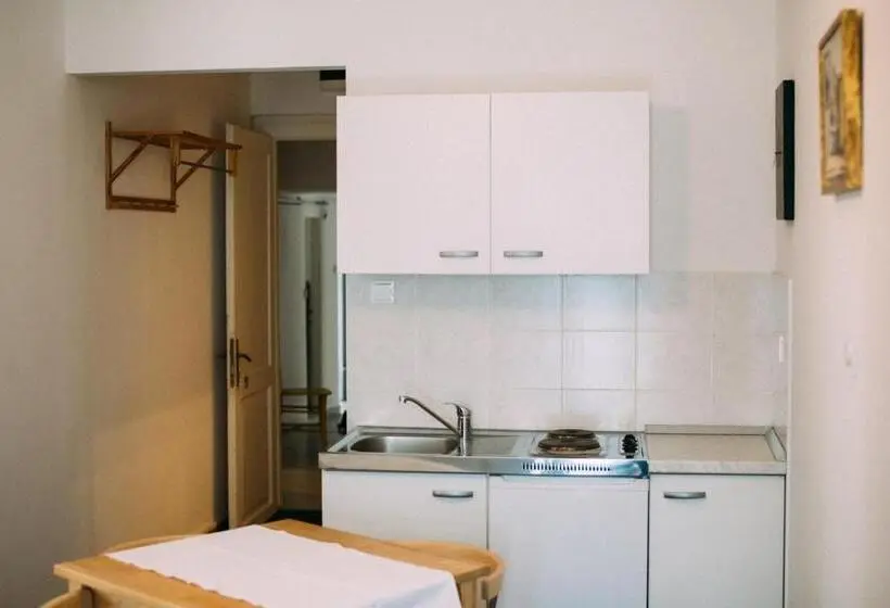 آپارتمان 1 خوابه با بالکن و چشم‌انداز دریا, Apartments And Rooms Ille