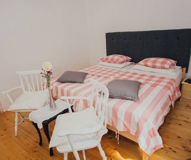اتاق استاندارد, Apartments And Rooms Ille