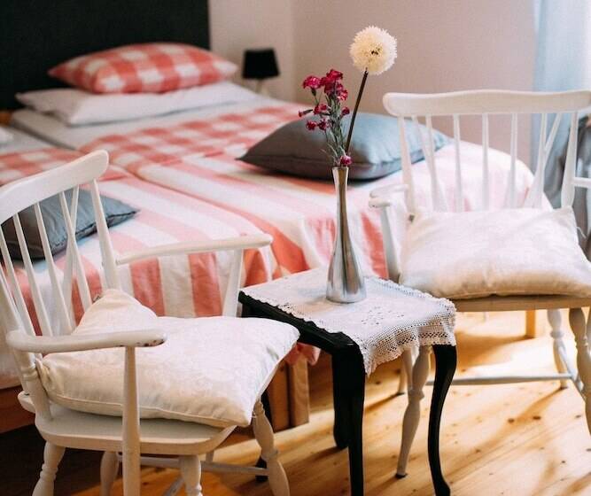 חדר סטנדרט, Apartments And Rooms Ille