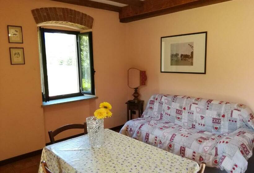 סטודיו סטנדרט עם מרפסת, Guest House  Il Farinello
