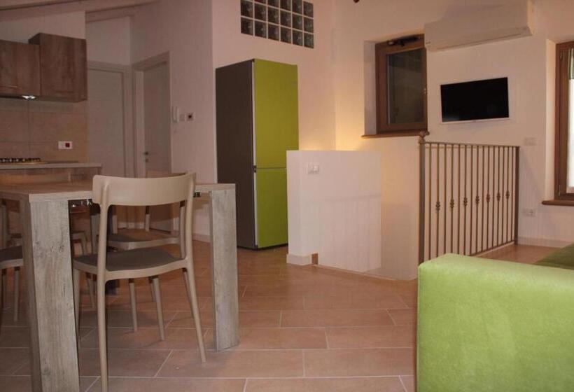 1ベッドルームペントハウスアパート, Agriturismo Le Anze