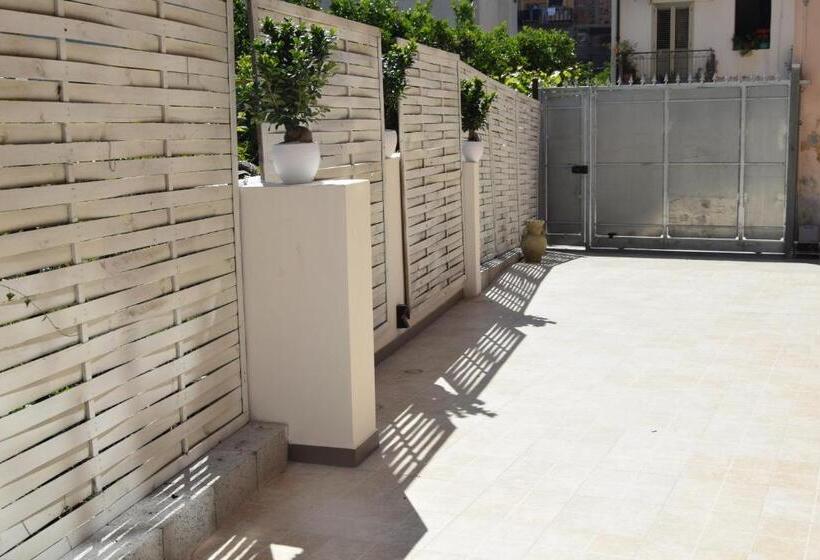 标准三人间, B&b Nicole