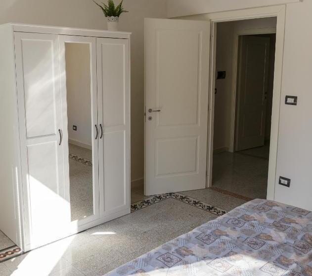 スタンダードルーム, Corte Soriano